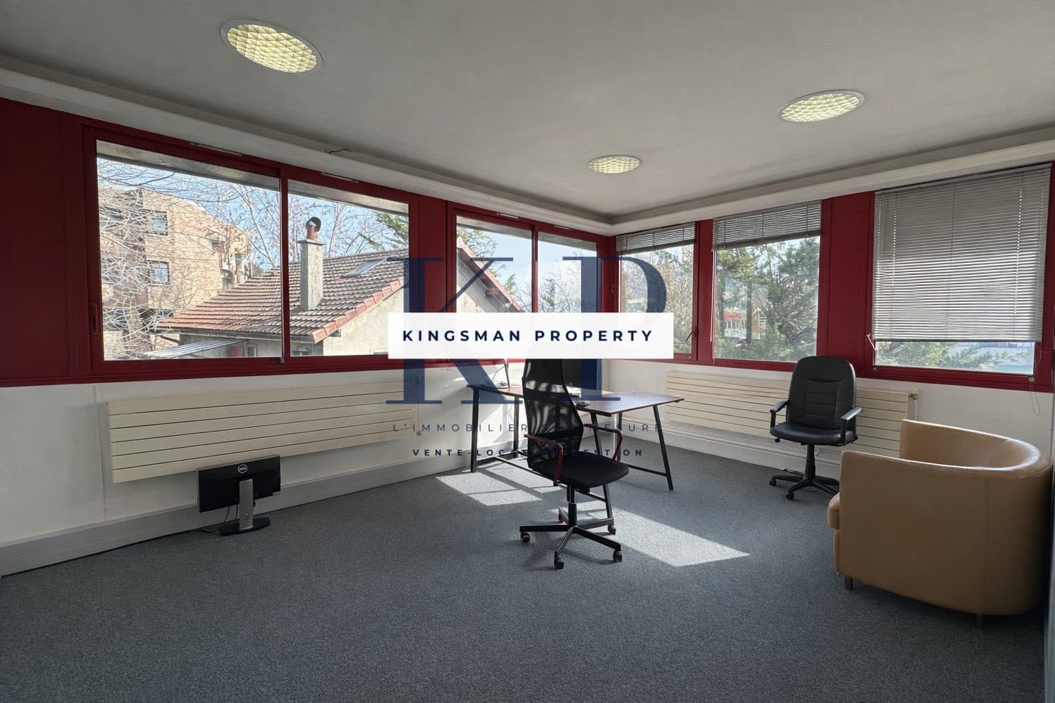 Bureaux à louer – Plateau divisible ou entier – 220 m² – 1er étage · photo 1
