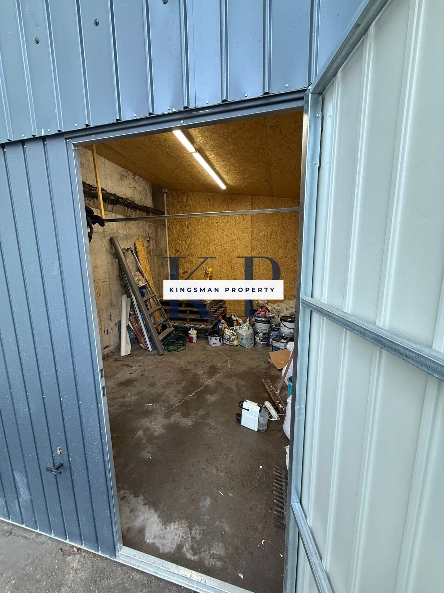 Local d'activité - Rangement - 50m² · photo 6