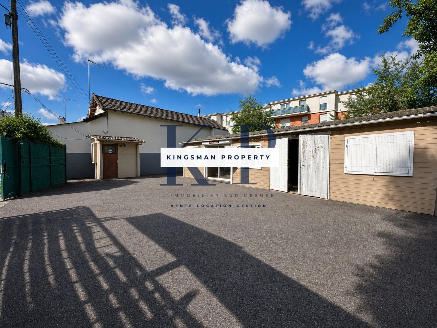 LOCAL D'ACTIVITÉ AVEC COUR PRIVATIVE – VILLEMOMBLE · photo 2