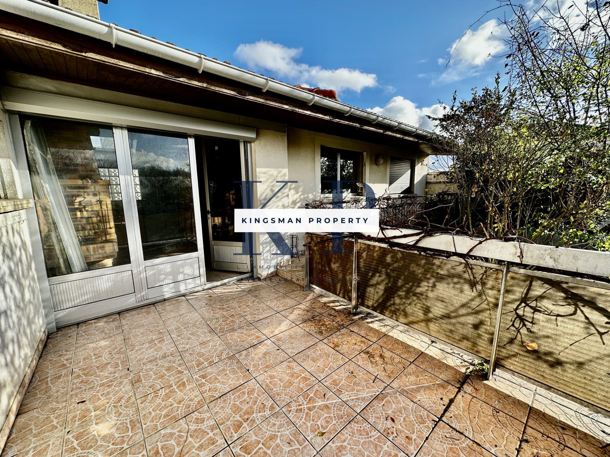 Maison familiale avec jardin – Exposition ouest – À rénover · photo 3